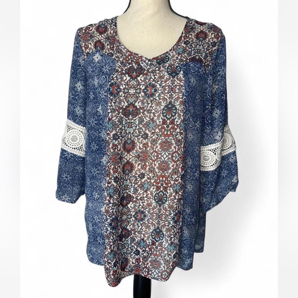 Behind the Seams Sheer Floral Print Boho Top Medium Red White and Blue